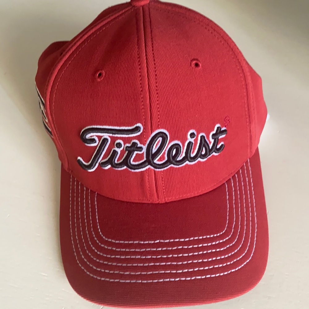 Titleist Diamondback baseball hat.